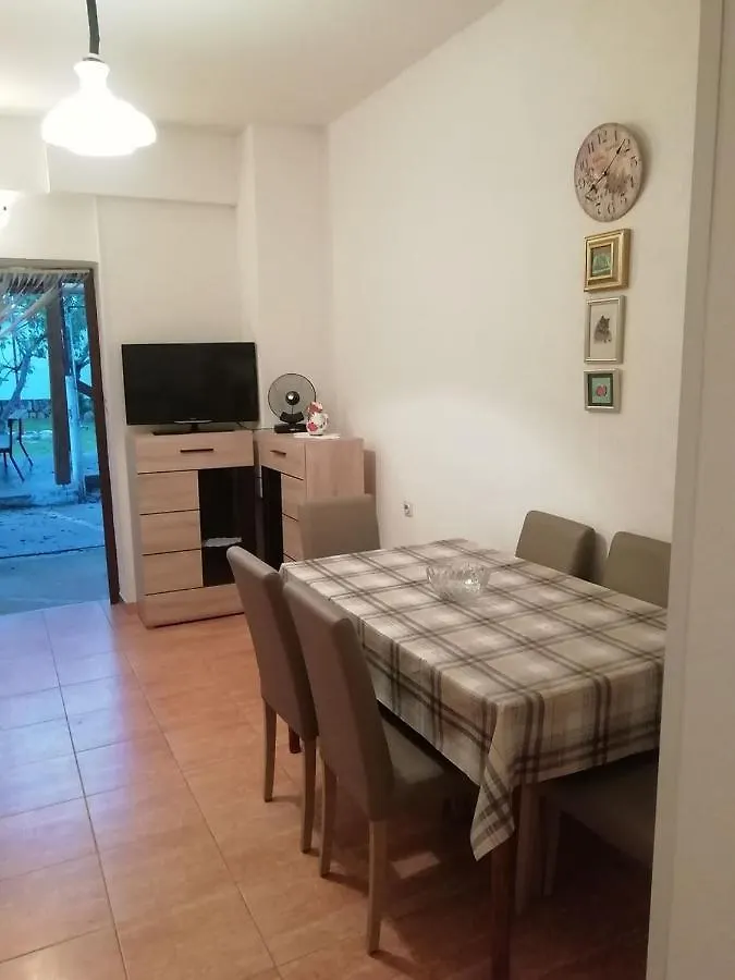 Apartments By The Sea Seline, Paklenica - 17955 Starigrad Paklenica